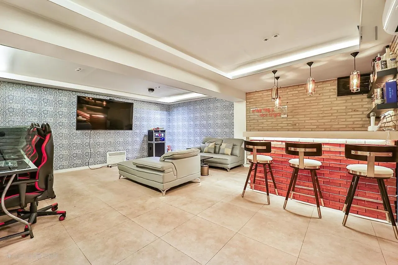 Incheon Dk Hotel 2*,
